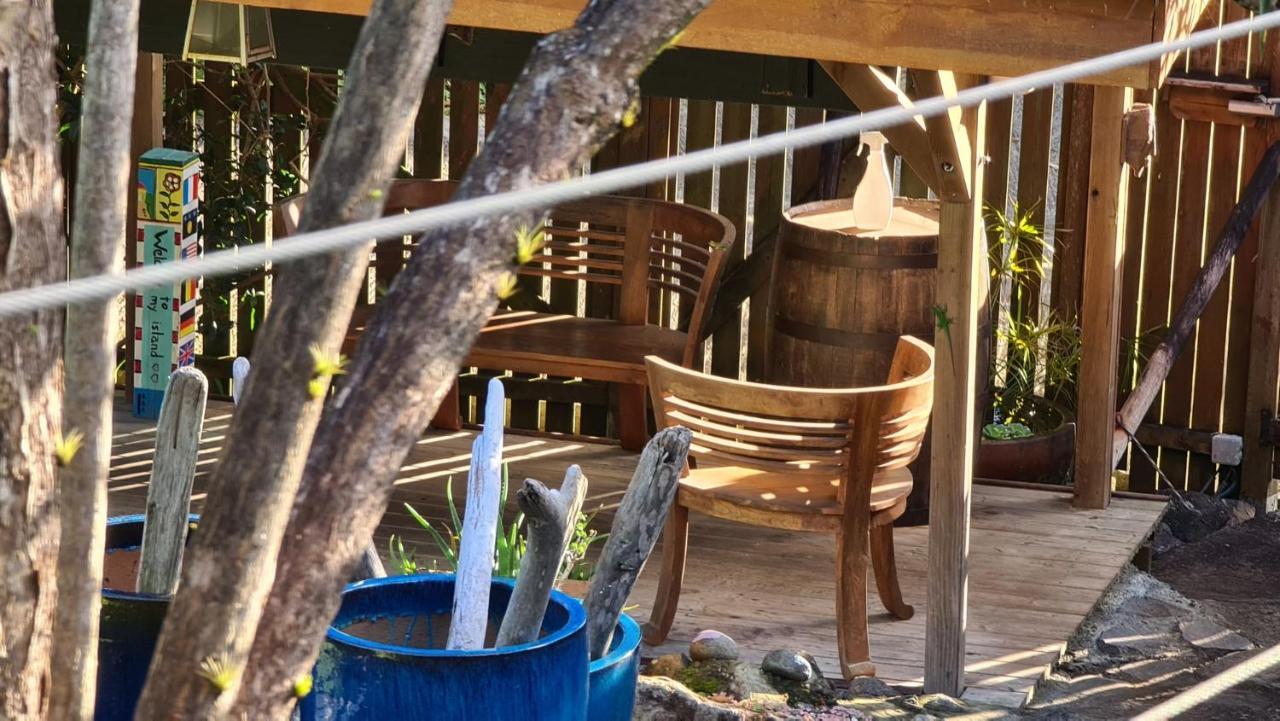 Les Bananes Vertes Ecolodges Saint-Claude Luaran gambar