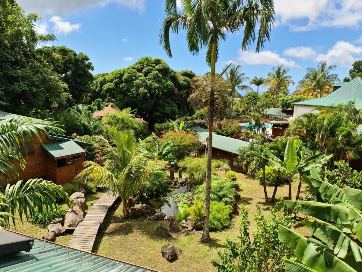 Les Bananes Vertes Ecolodges Saint-Claude Luaran gambar