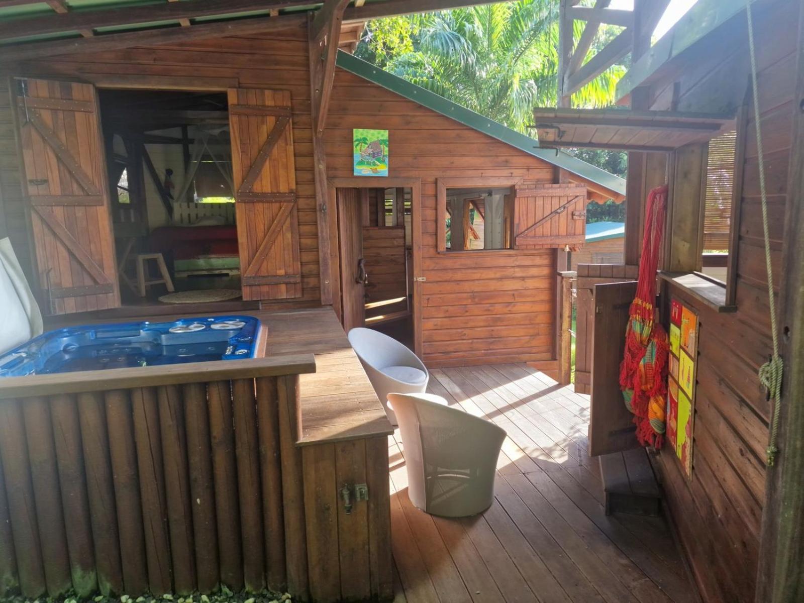 Les Bananes Vertes Ecolodges Saint-Claude Luaran gambar